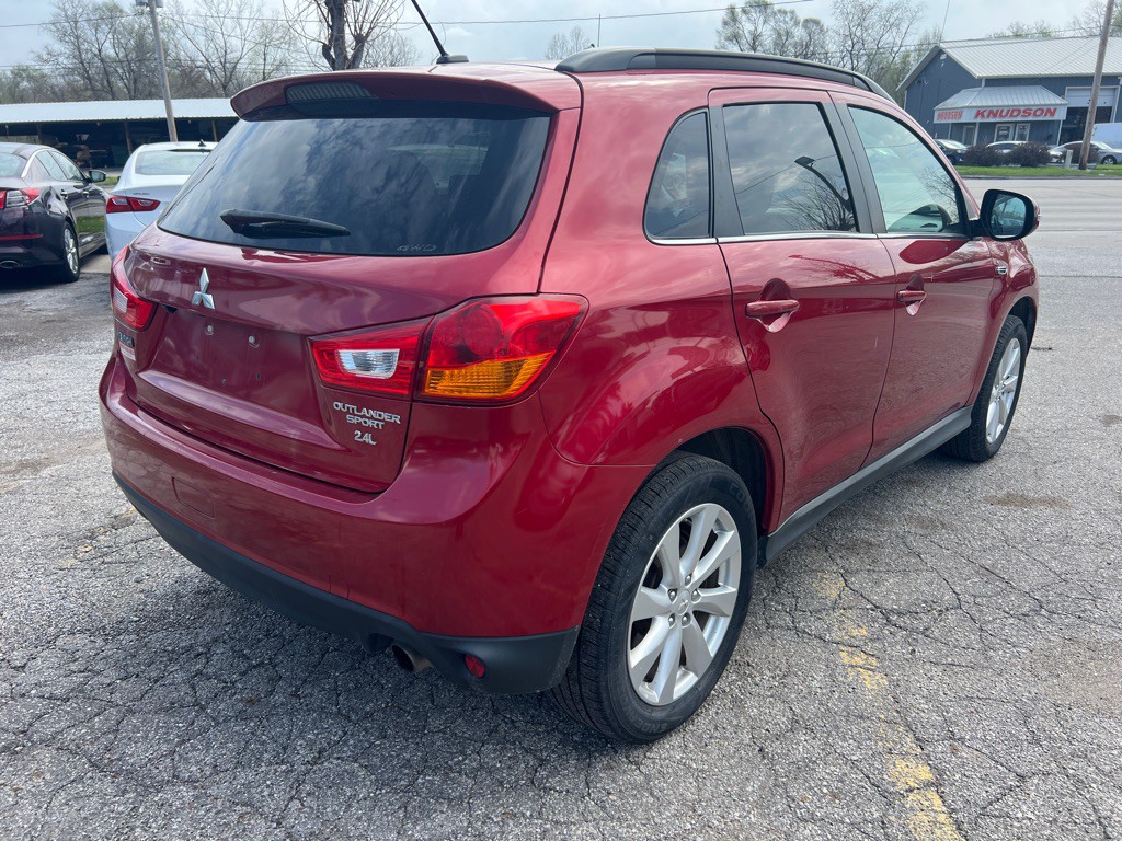 2015 Mitsubishi Outlander Image 6