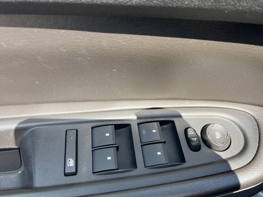 2008 GMC Acadia Image 16
