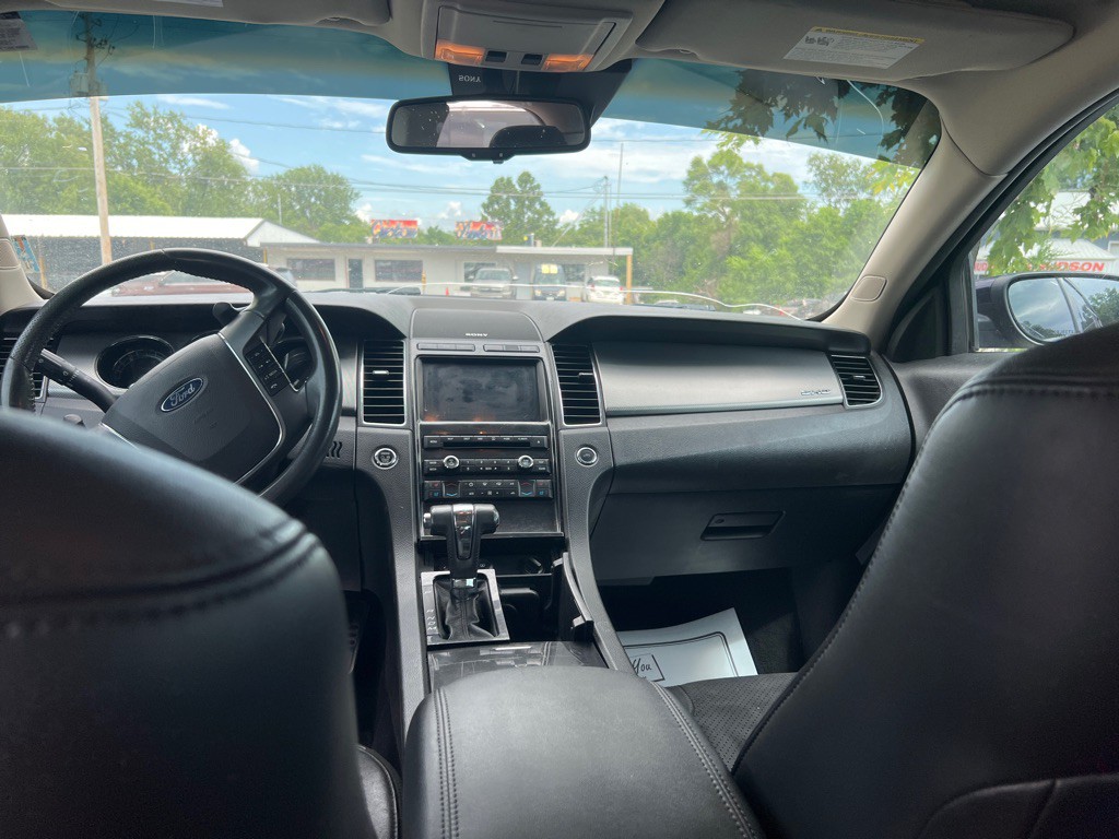 2011 Ford Taurus Image 11