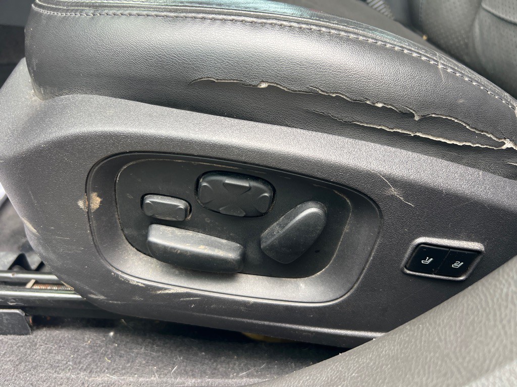 2011 Ford Taurus Image 16