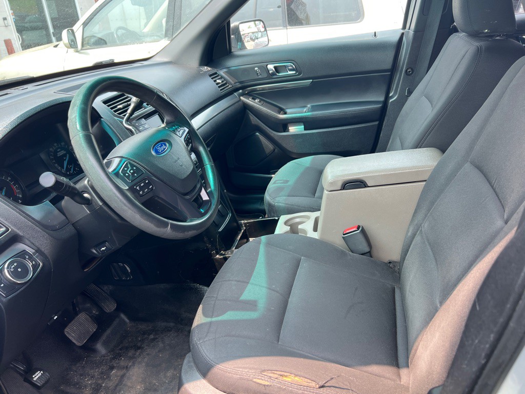 2016 Ford Explorer Image 3