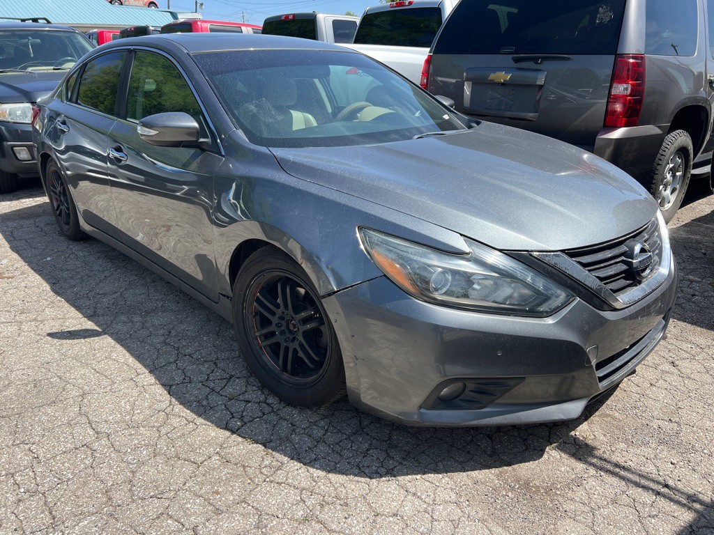 2017 Nissan Altima Image 3