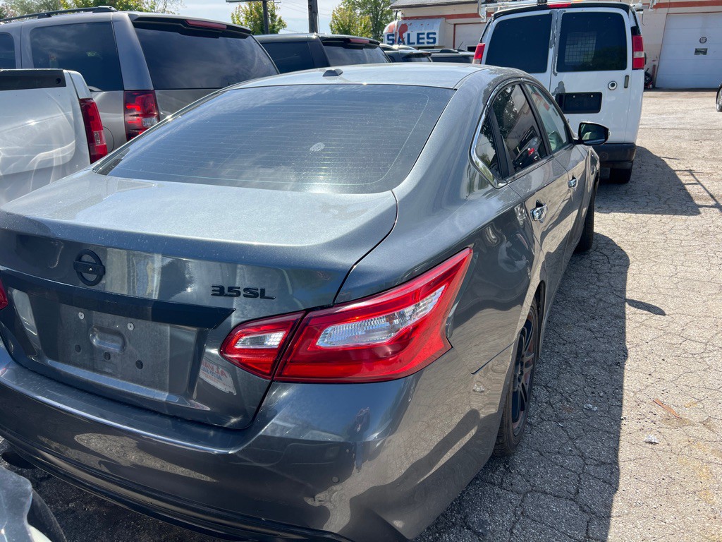 2017 Nissan Altima Image 4