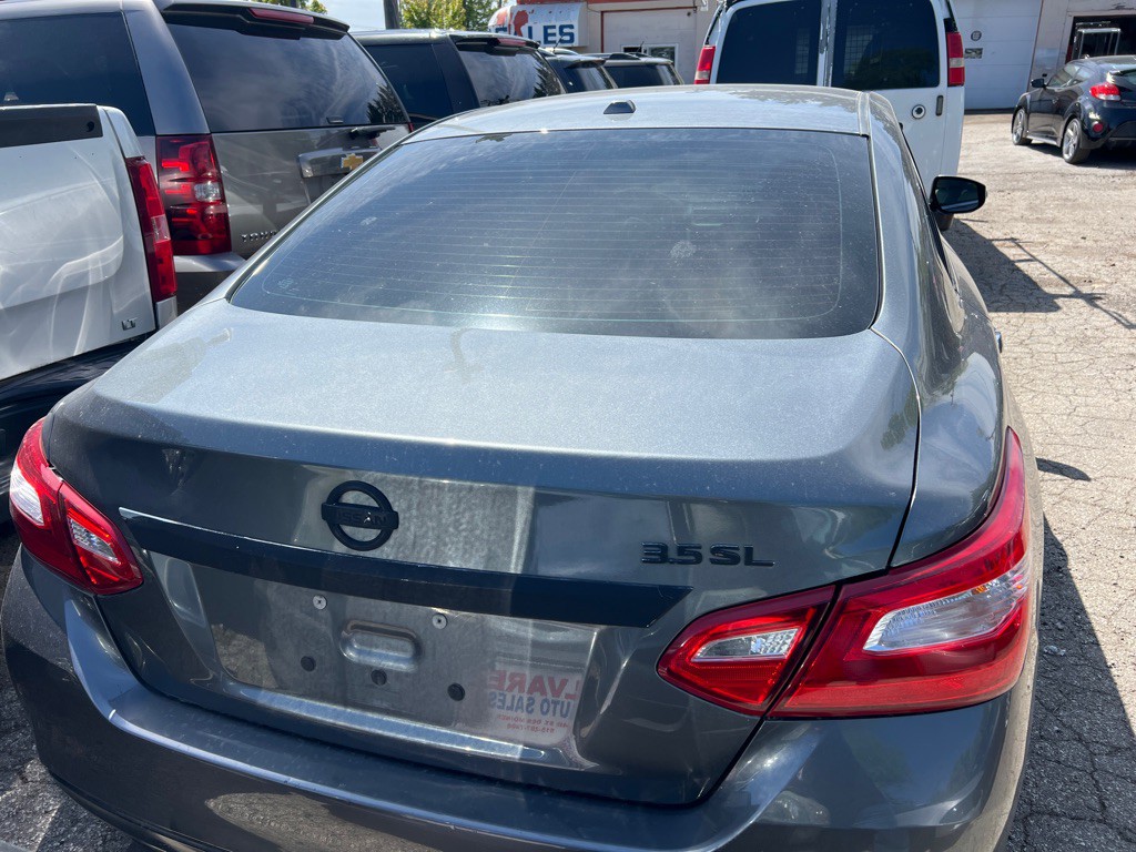 2017 Nissan Altima Image 5