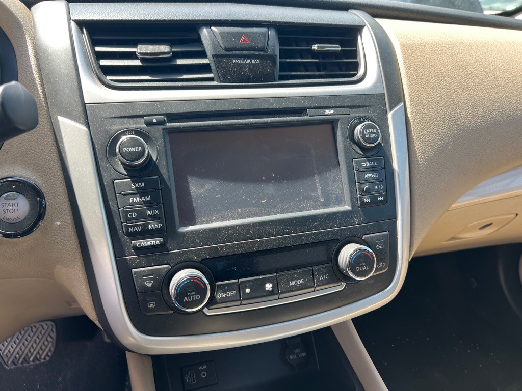 2017 Nissan Altima Image 13