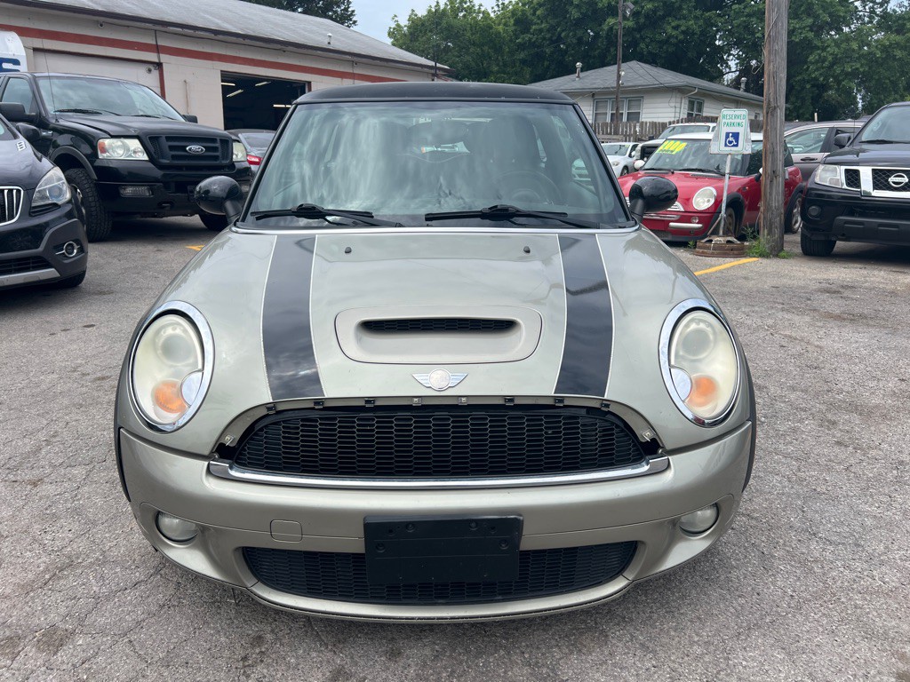 2008 MINI Cooper Image 1