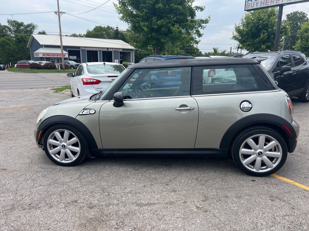 2008 MINI Cooper Image 4