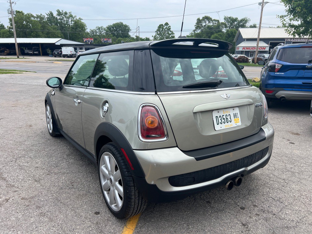 2008 MINI Cooper Image 6