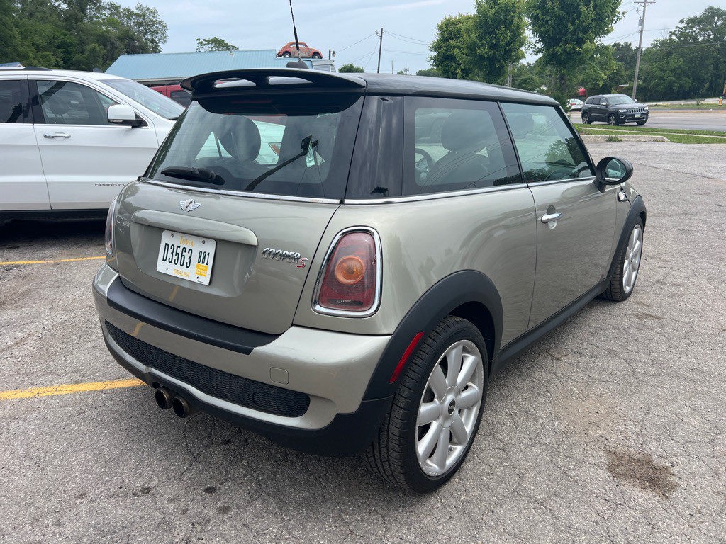 2008 MINI Cooper Image 7