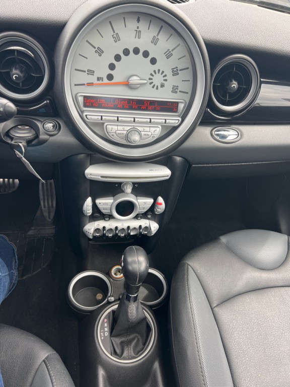 2008 MINI Cooper Image 12