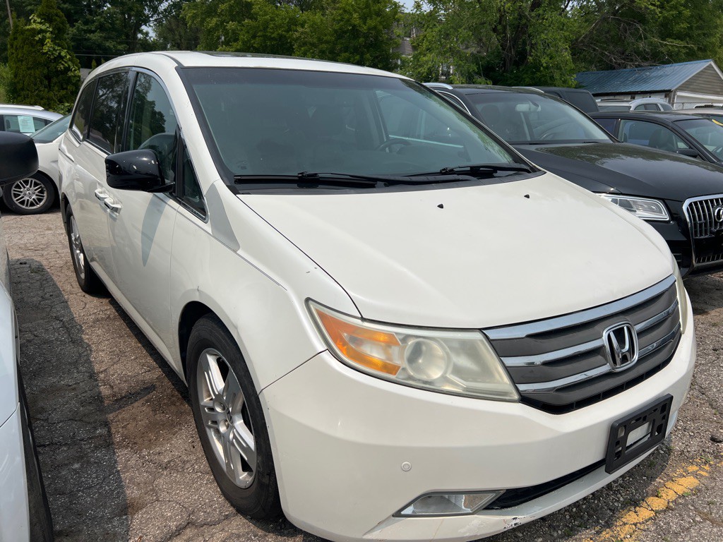 2012 Honda Odyssey Image 2