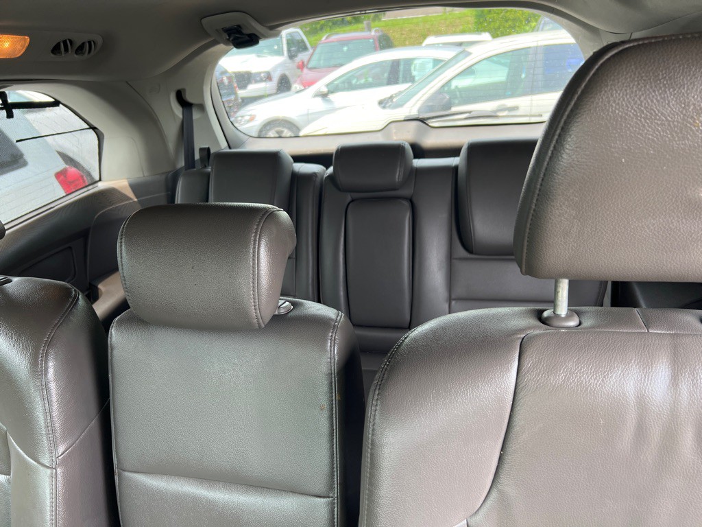 2012 Honda Odyssey Image 5