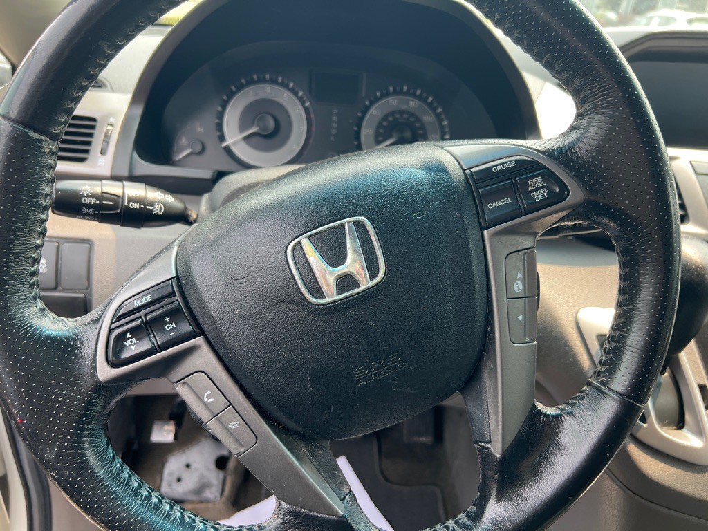 2012 Honda Odyssey Image 10