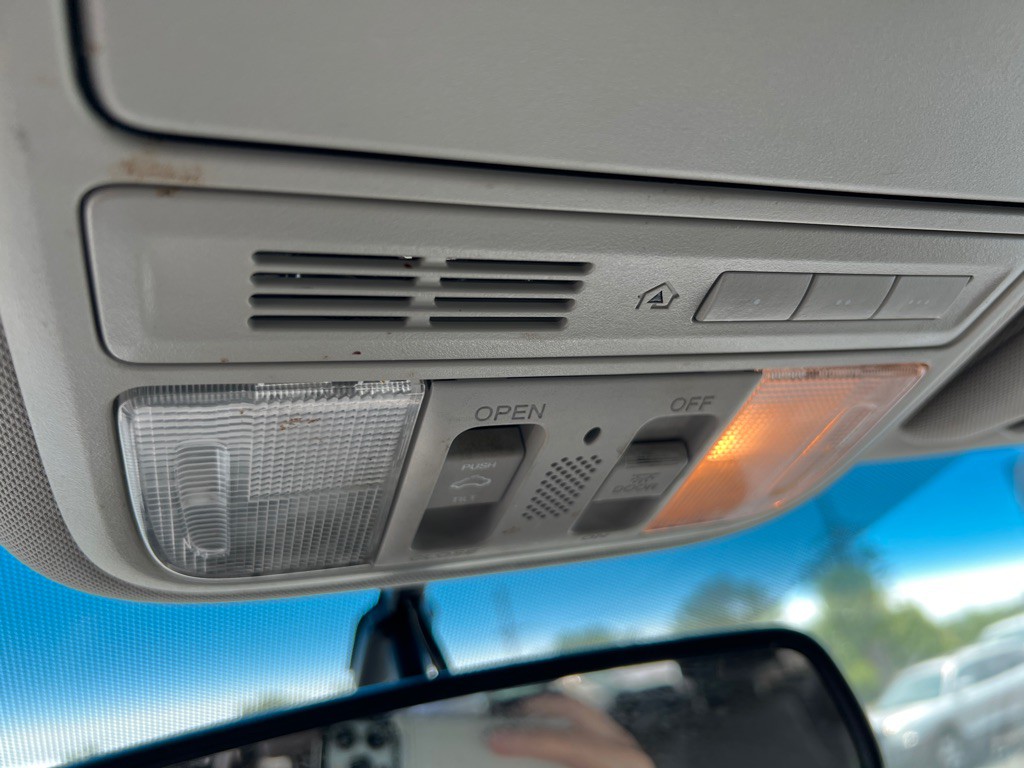 2012 Honda Odyssey Image 11