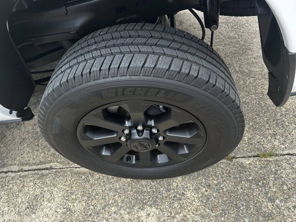 2021 RAM 2500 Image 12
