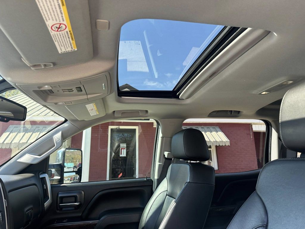 2019 GMC Sierra Image 8