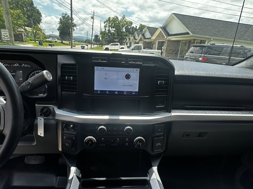 2023 Ford F-350 Image 10