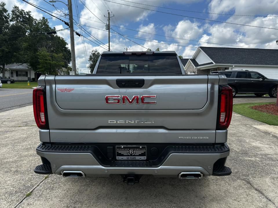 2024 GMC Sierra Image 5
