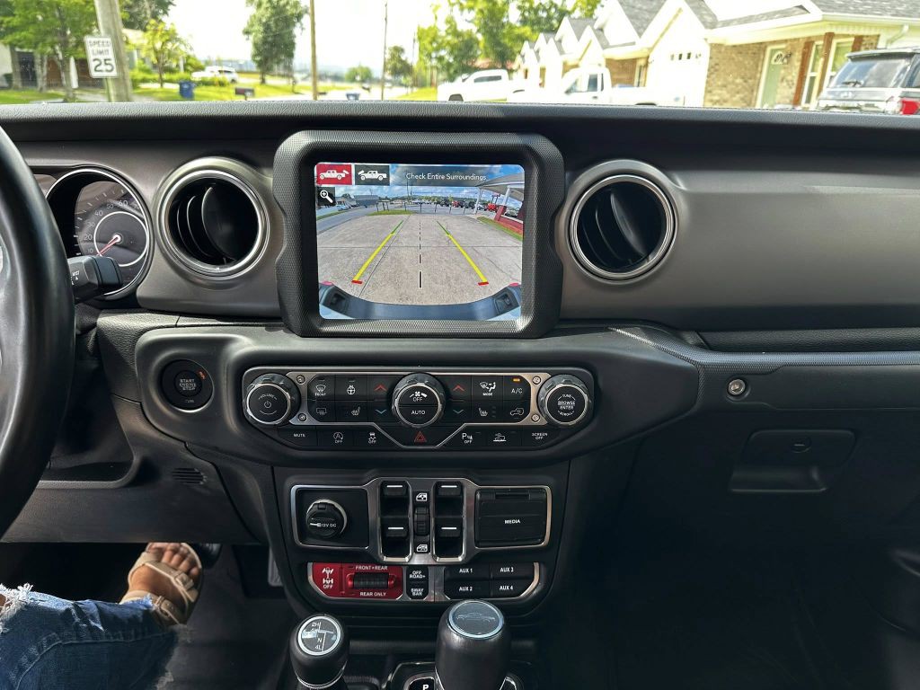 2021 Jeep Gladiator Image 10