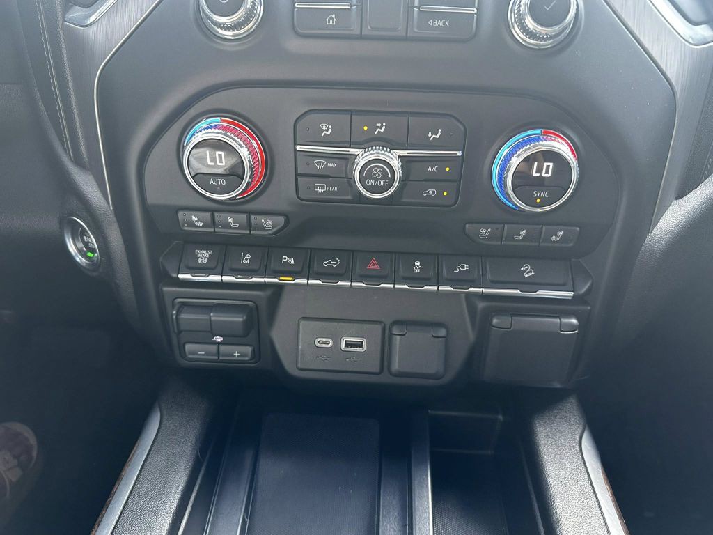 2020 GMC Sierra Image 13