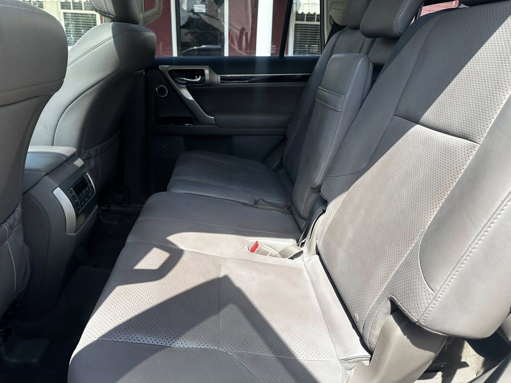 2014 Lexus GX Image 6