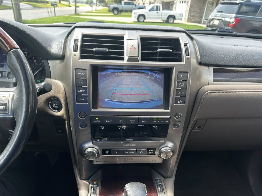2014 Lexus GX Image 12