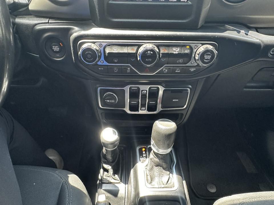 2020 Jeep Gladiator Image 11