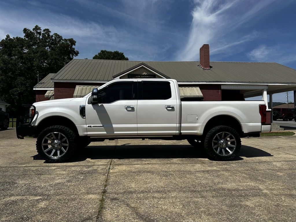 2017 Ford F-250 Image 1