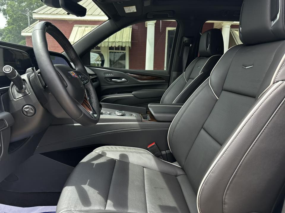 2024 Cadillac Escalade Image 8