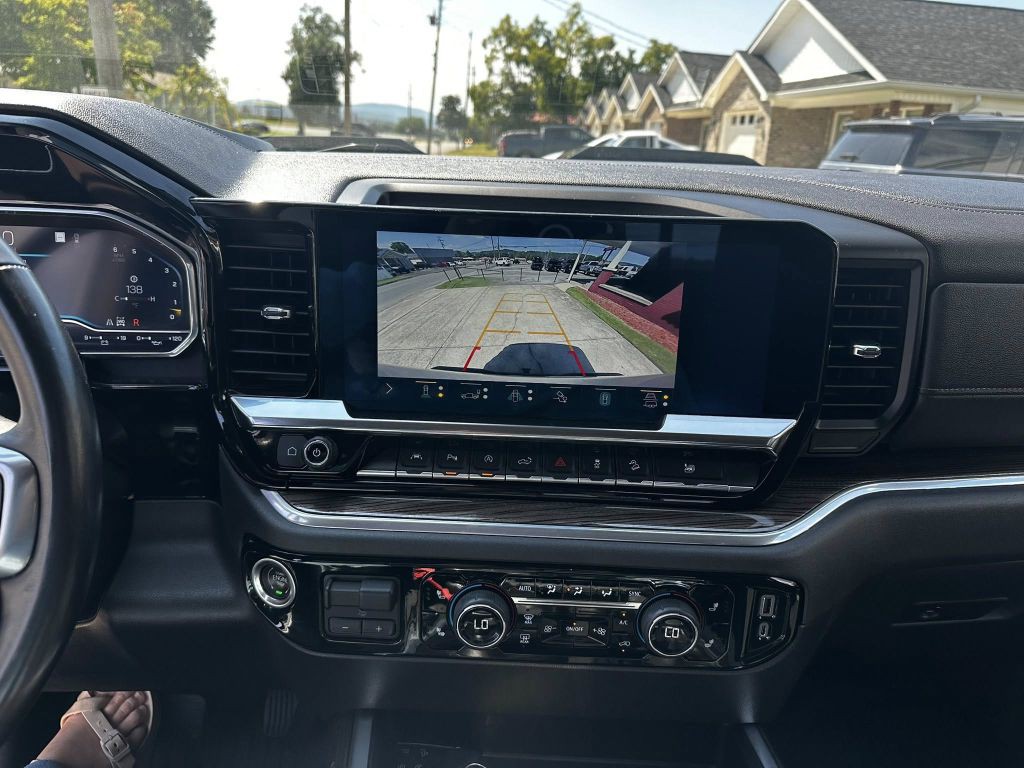 2022 Chevrolet Silverado 1500 Image 9