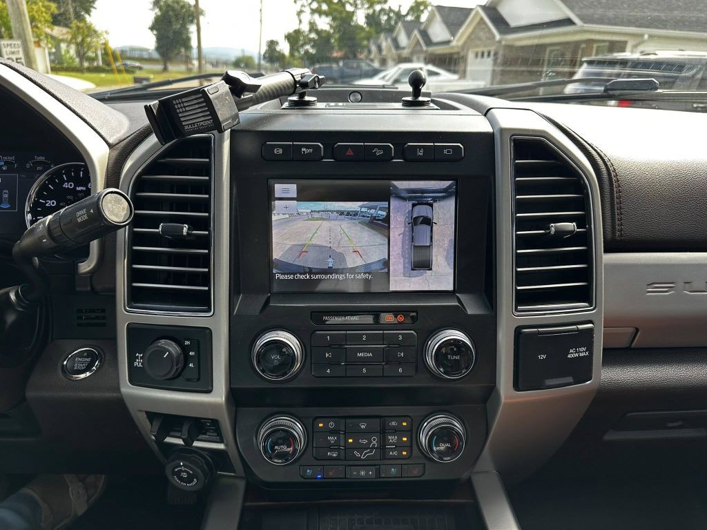 2021 Ford F-250 Image 11