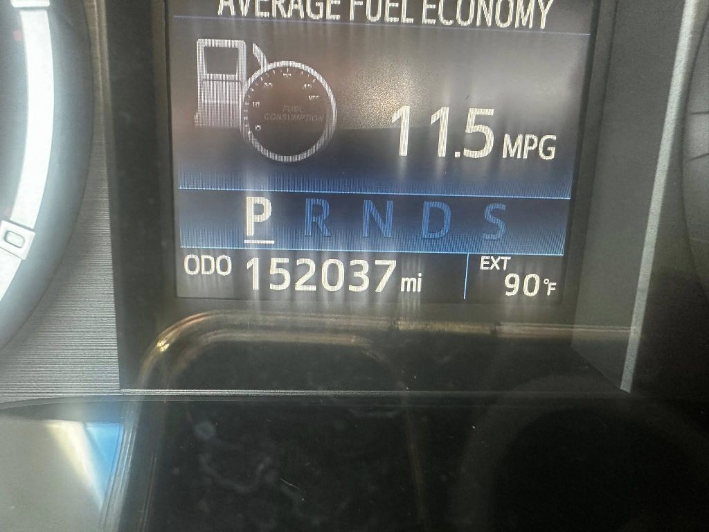 2015 Toyota Tundra Image 9