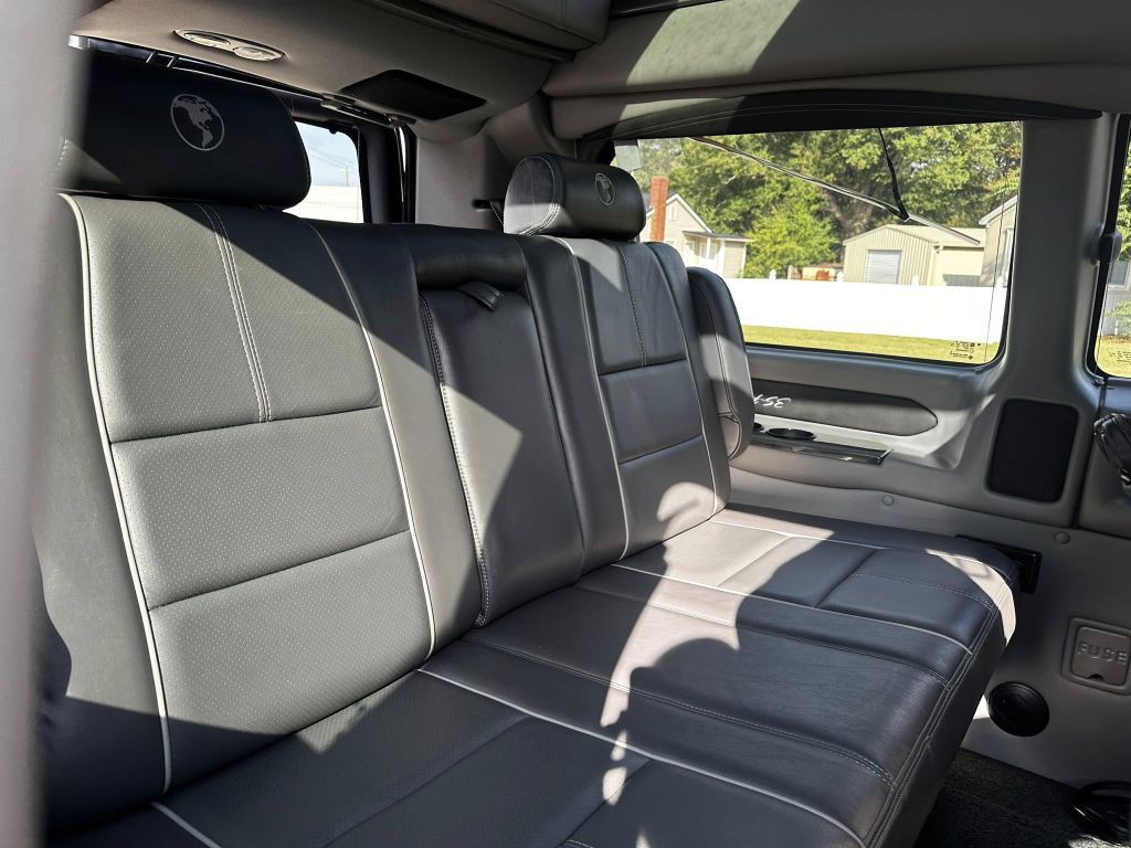 2019 Chevrolet Express Image 13