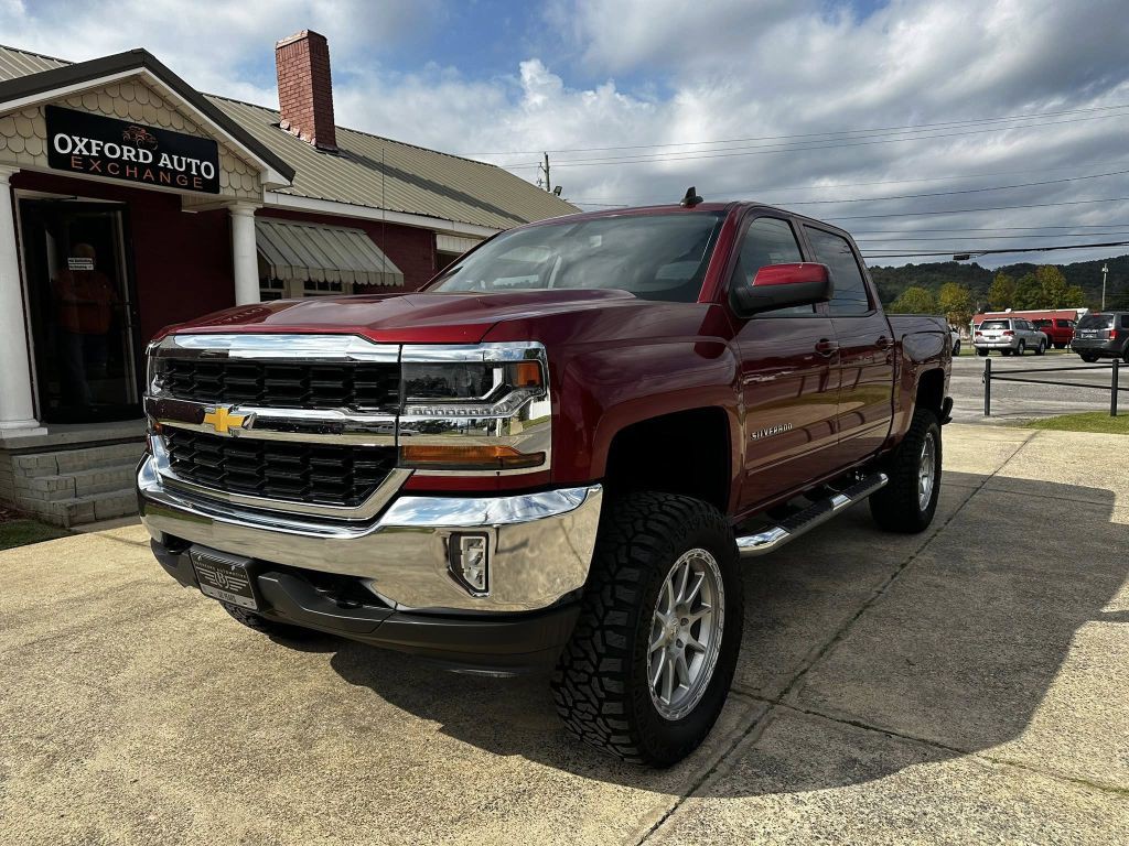2018 Chevrolet Silverado 1500 Image 2