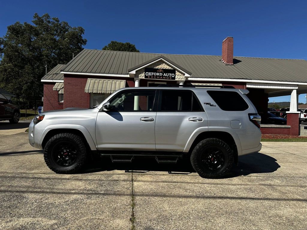 2022 Toyota 4Runner Image 1
