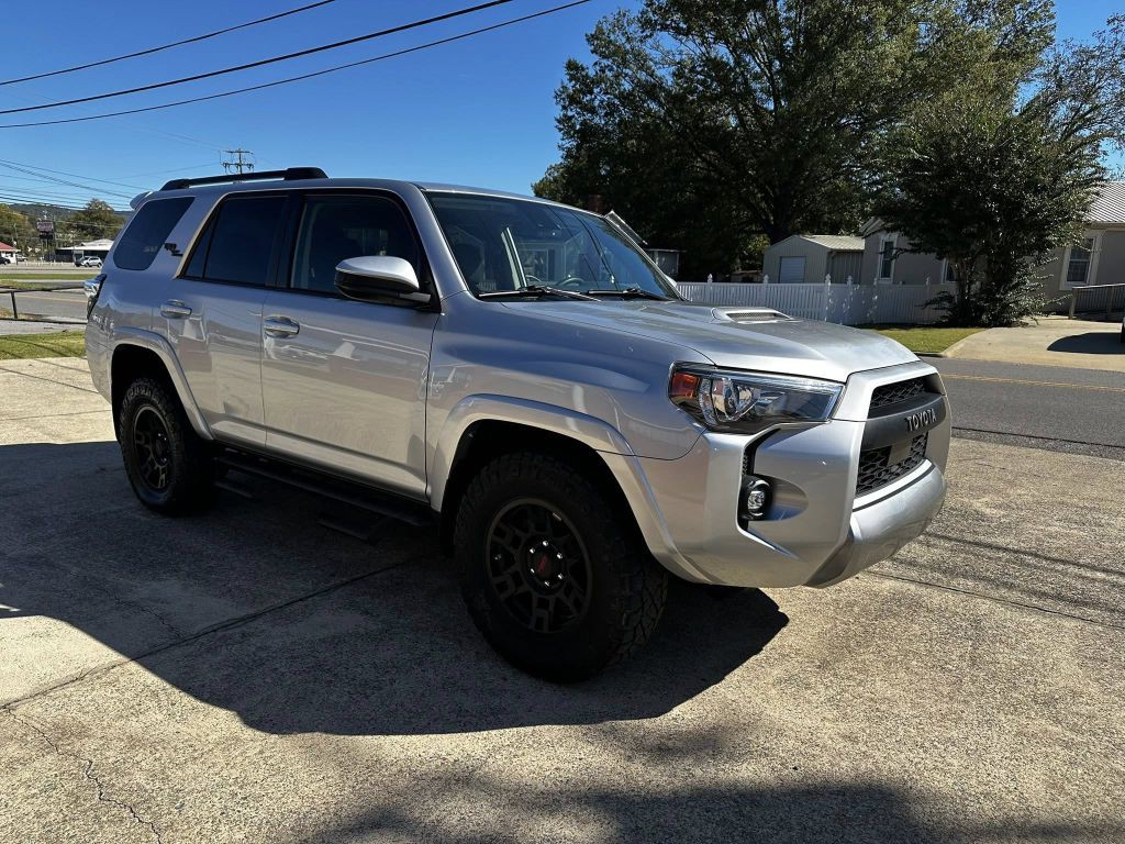 2022 Toyota 4Runner Image 4