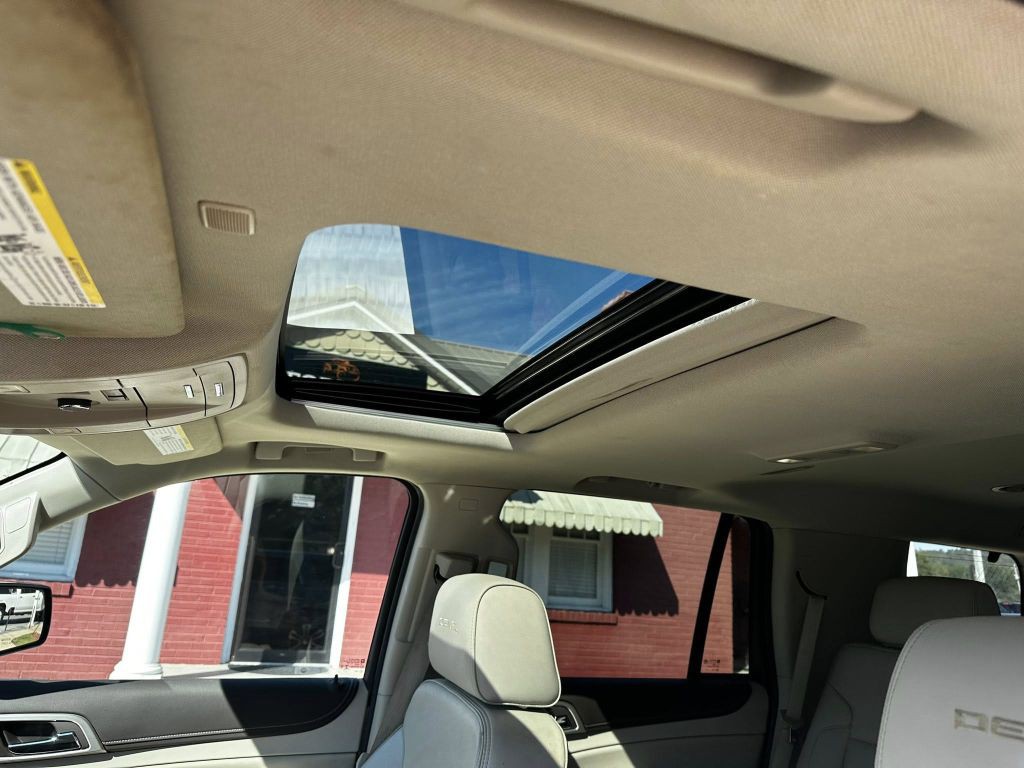 2020 GMC Yukon Image 9