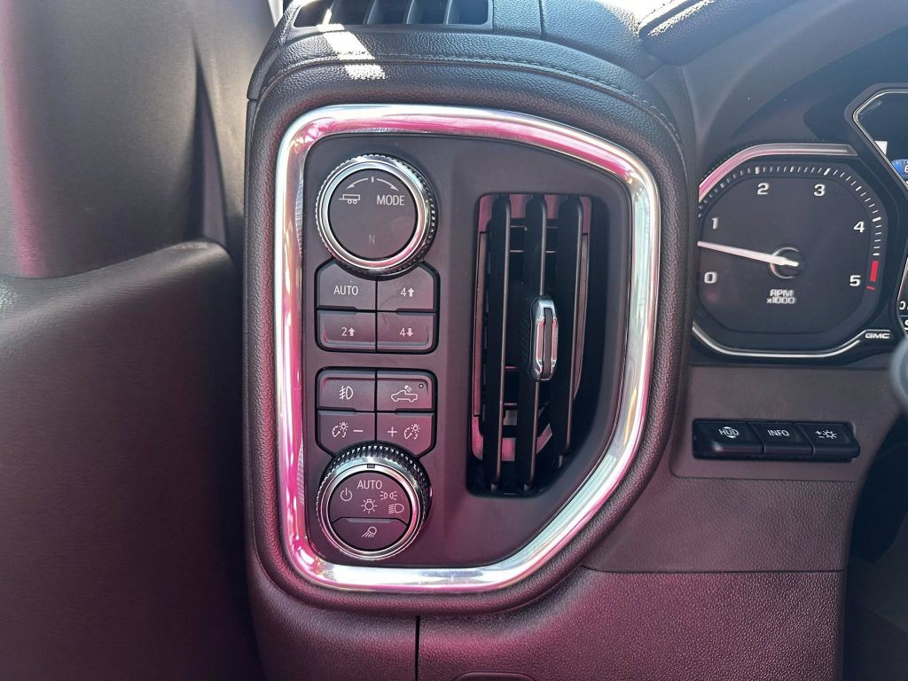 2023 GMC Sierra Image 12