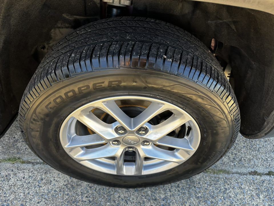 2021 Jeep Grand Cherokee Image 13