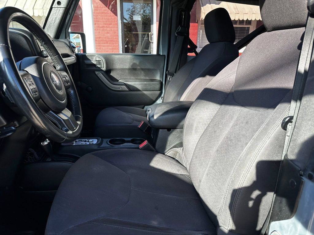 2015 Jeep Wrangler Image 6