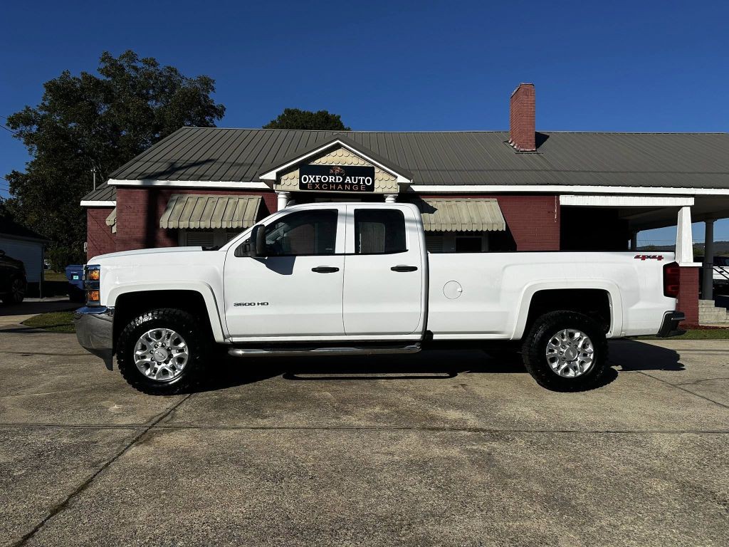 2017 Chevrolet Silverado 1500 Image 1