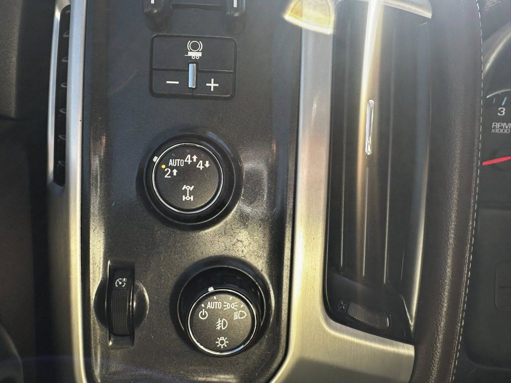 2018 GMC Sierra Image 10