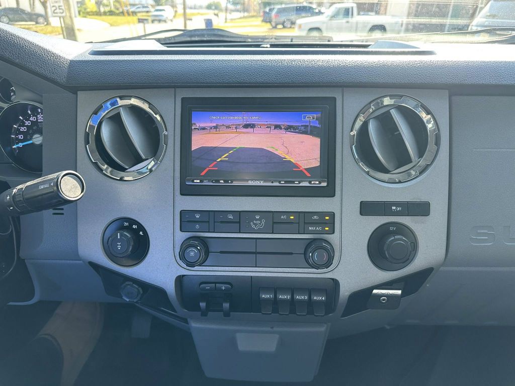 2015 Ford F-250 Image 10