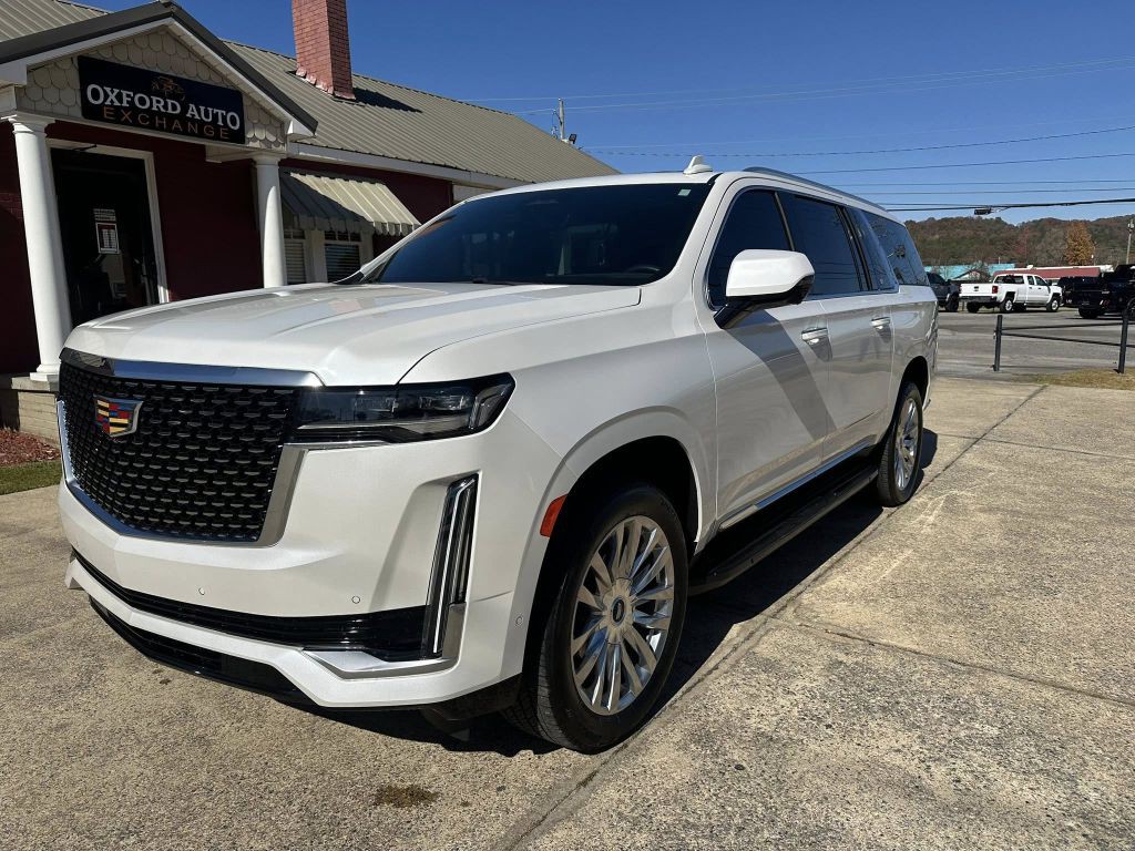 2024 Cadillac Escalade Image 2