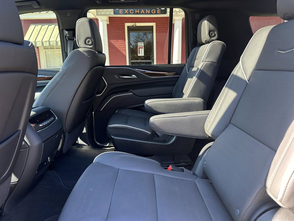 2024 Cadillac Escalade Image 7
