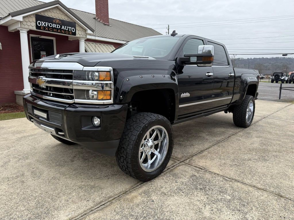 2018 Chevrolet Silverado 1500 Image 2