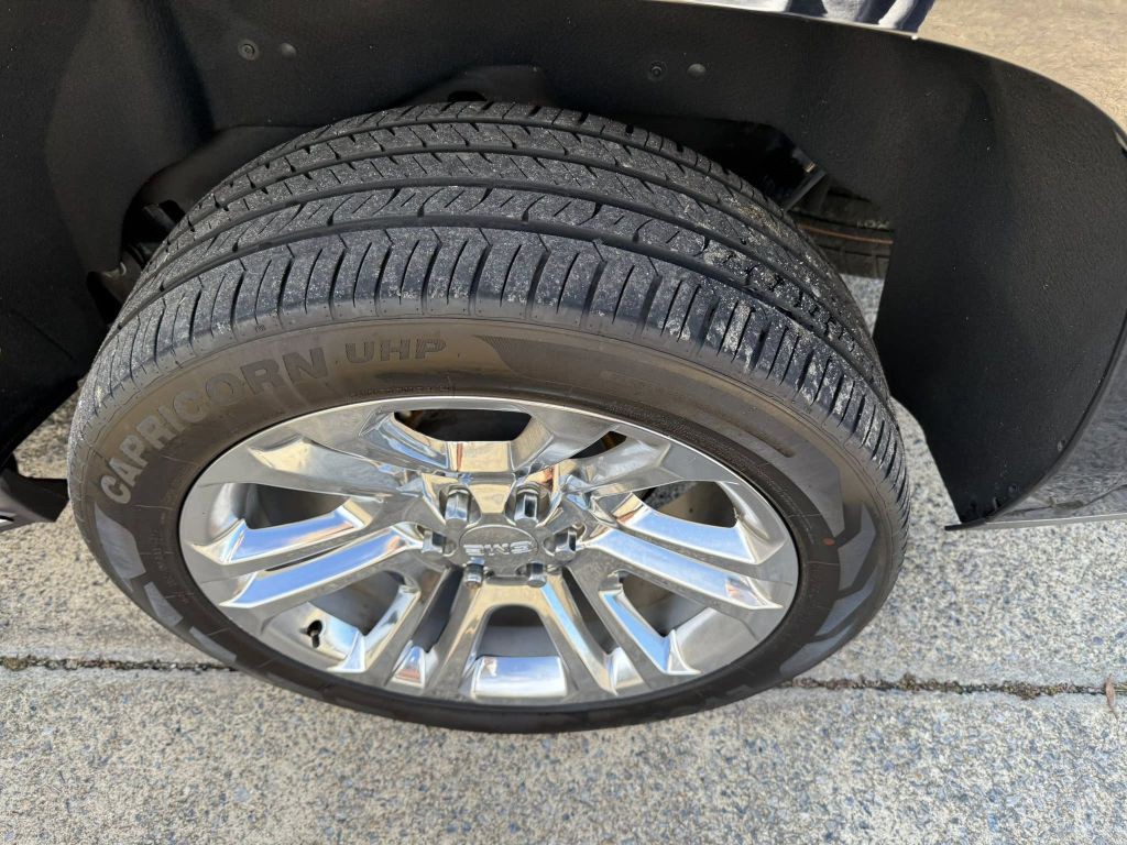 2019 GMC Yukon Image 13