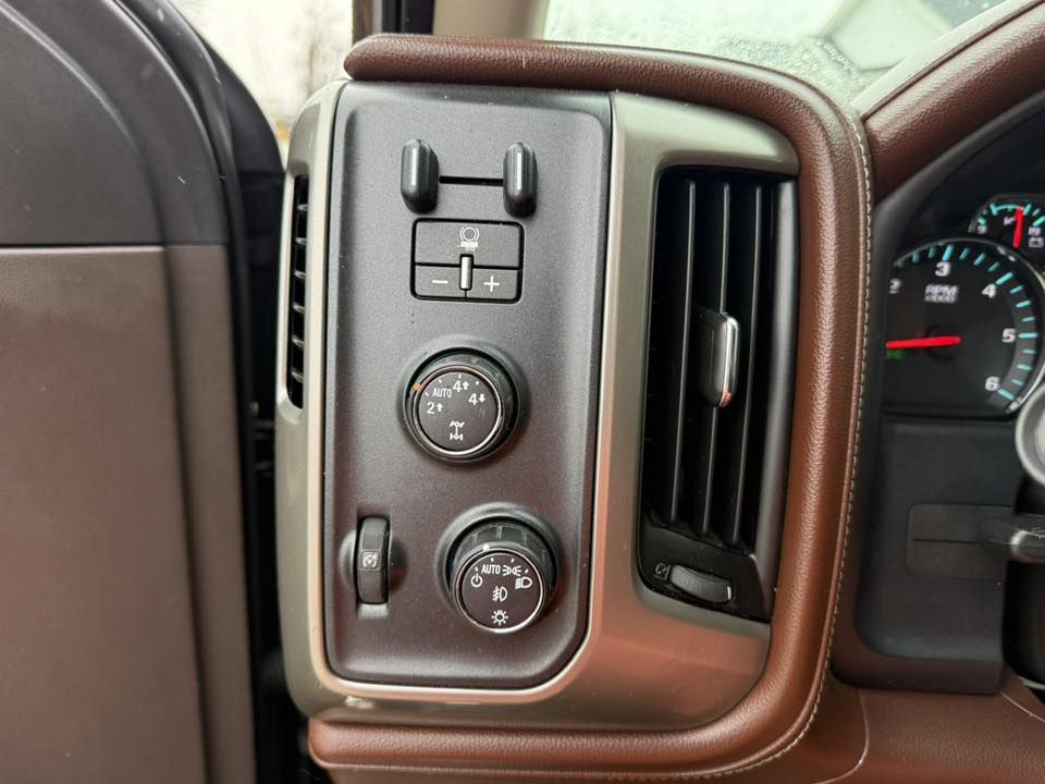 2016 Chevrolet Silverado 1500 Image 12