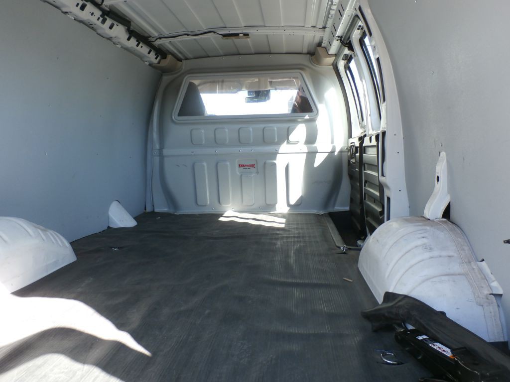 2021 Chevrolet Express Image 5