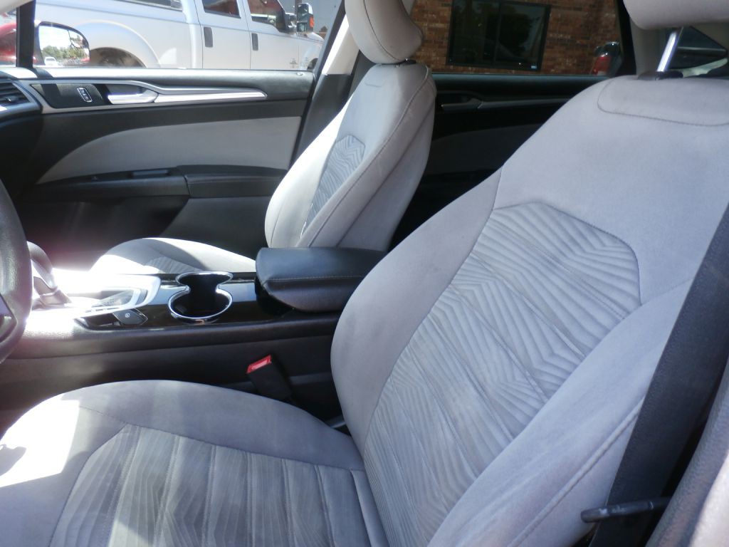 2016 Ford Fusion Image 7